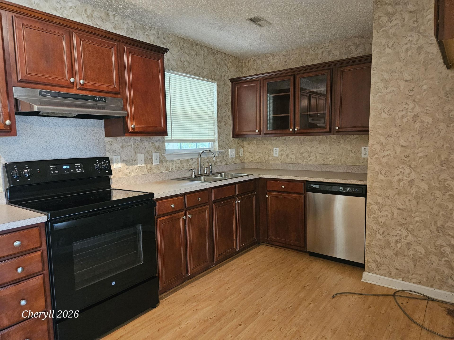 1103 Hawthorne Road Photo 8