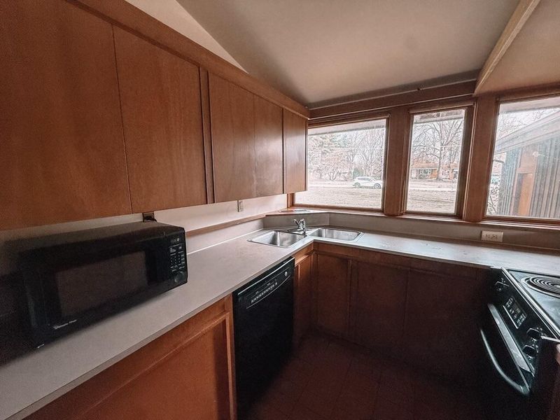 91 Pocono Road, Columbus, OH 43235 Photo 14