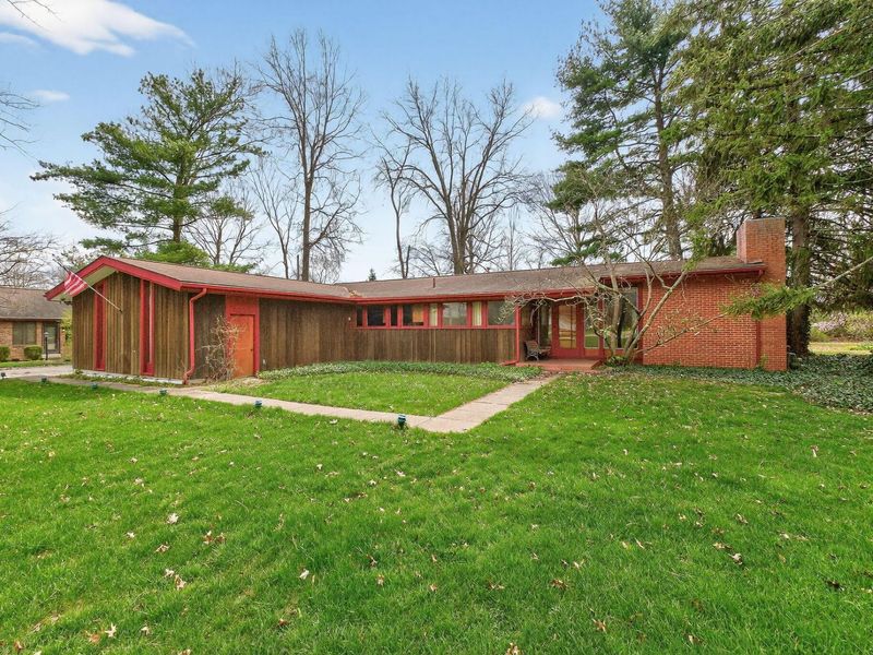 91 Pocono Road, Columbus, OH 43235 Photo 2