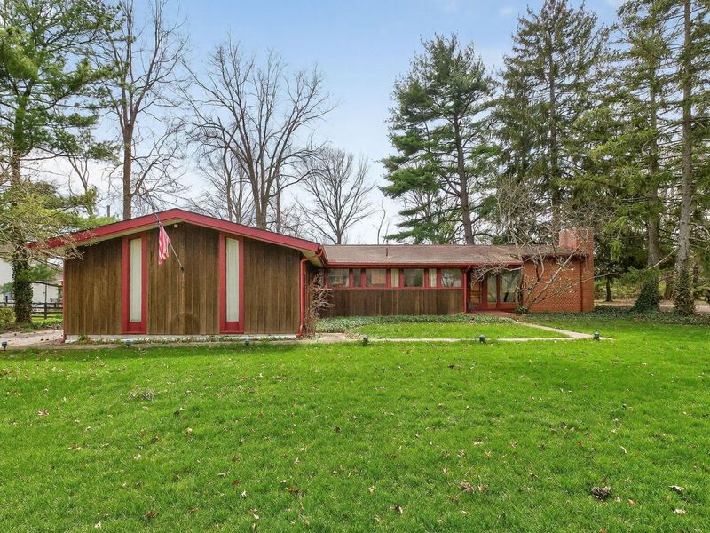 91 Pocono Road, Columbus, OH 43235 Photo 3