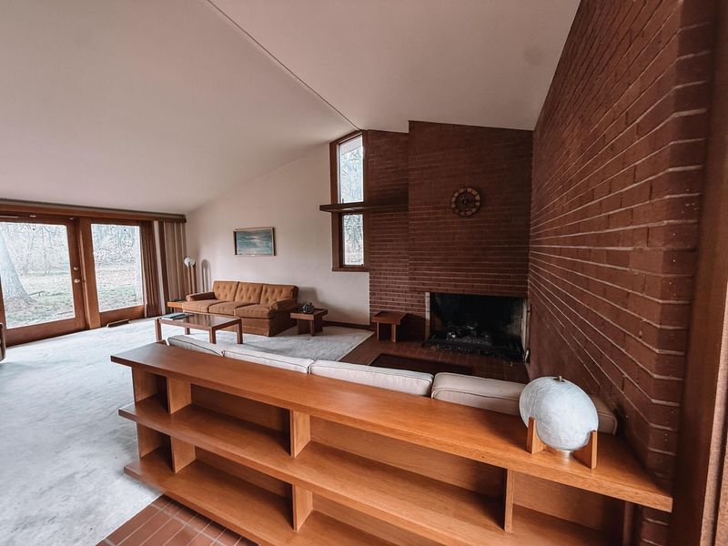 91 Pocono Road, Columbus, OH 43235 Photo 6