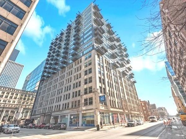565 W Quincy Street, Unit 1008, Chicago, IL 60661