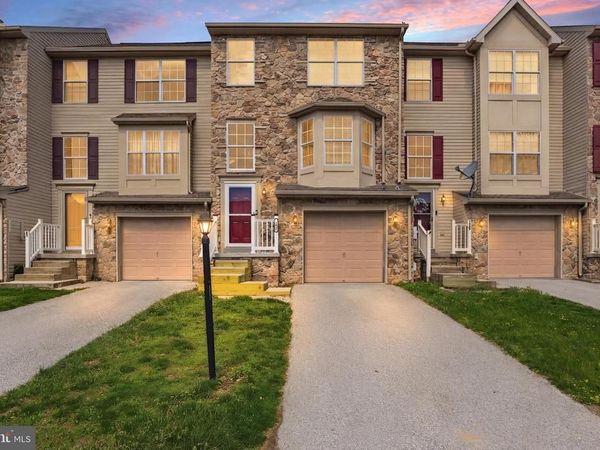 184 SARA LANE, HANOVER, PA 17331