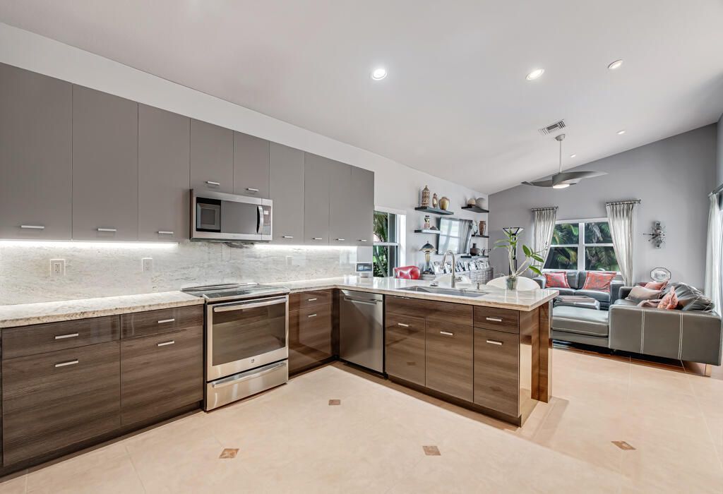 8200 Grand Messina Circle, Boynton Beach, FL 33472 Photo