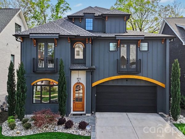 915 Laurel Creek Lane , Charlotte, NC 28211