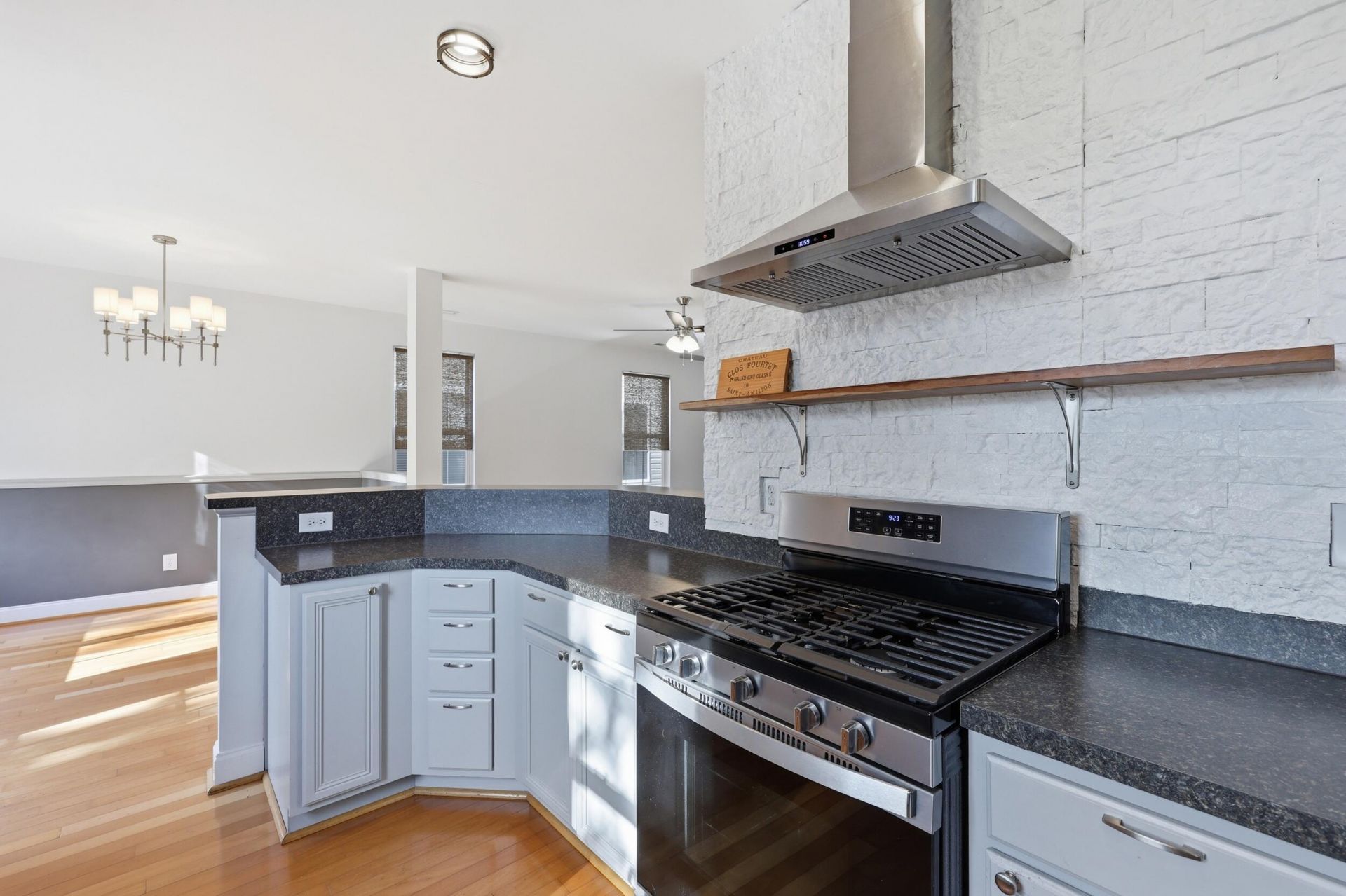 409 Chemistry Circle Photo 6