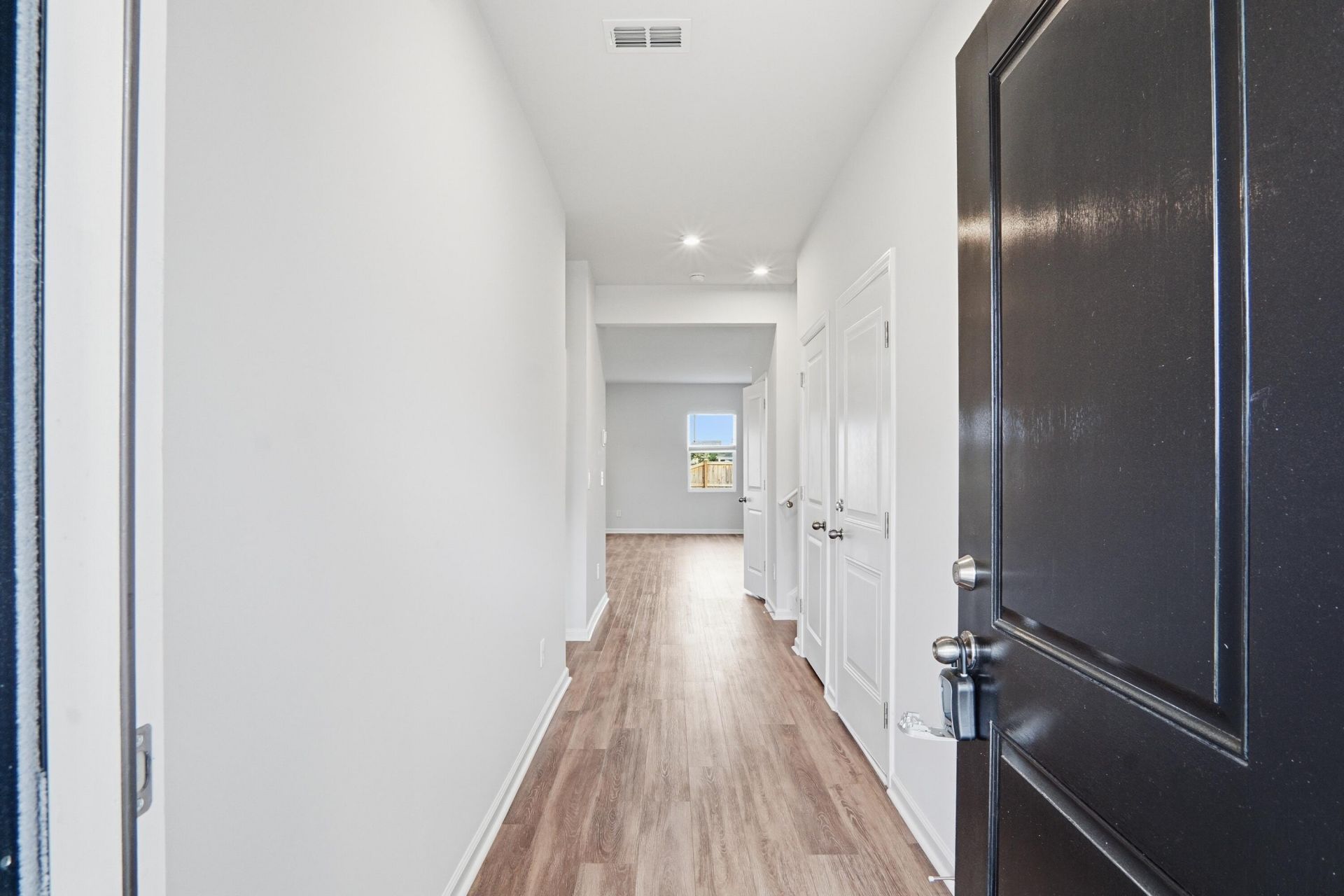 275 Shadybrook Drive Photo 9