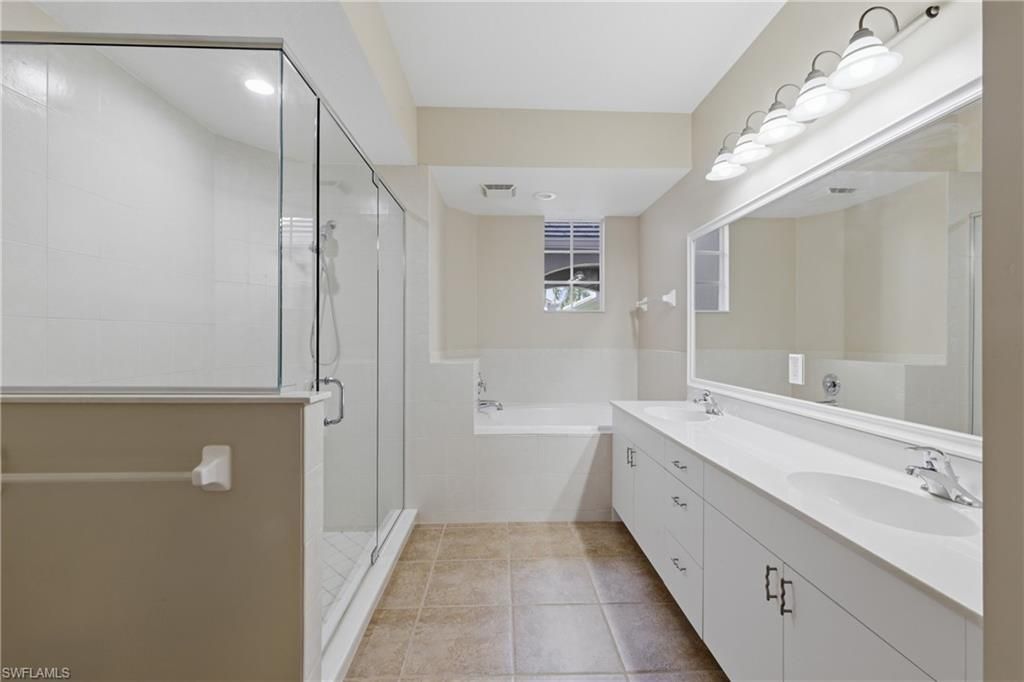 13081 Pebblebrook Point Cir, Unit 102, Fort Myers, FL 33905 Photo