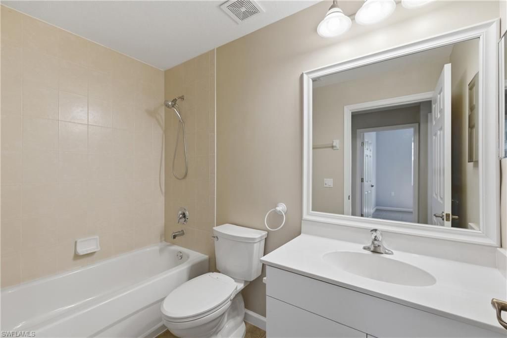 13081 Pebblebrook Point Cir, Unit 102, Fort Myers, FL 33905 Photo