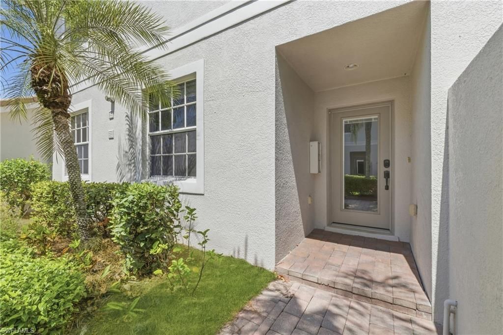 13081 Pebblebrook Point Cir, Unit 102, Fort Myers, FL 33905 Photo
