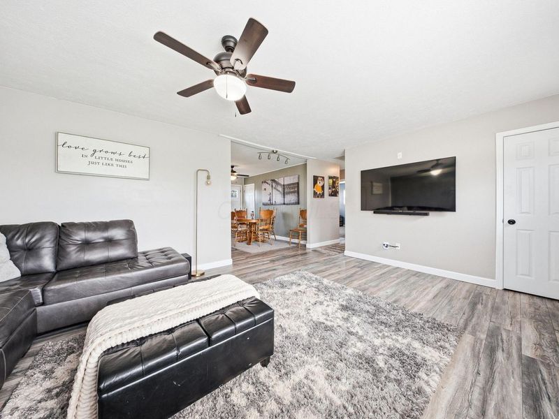 9891 Shepherd Road, Lockbourne, OH 43137 Photo 8