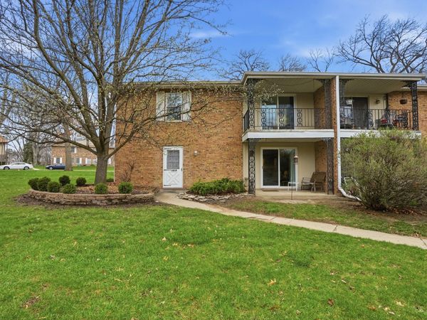 1819 Burgundy Street , Schererville, IN 46375