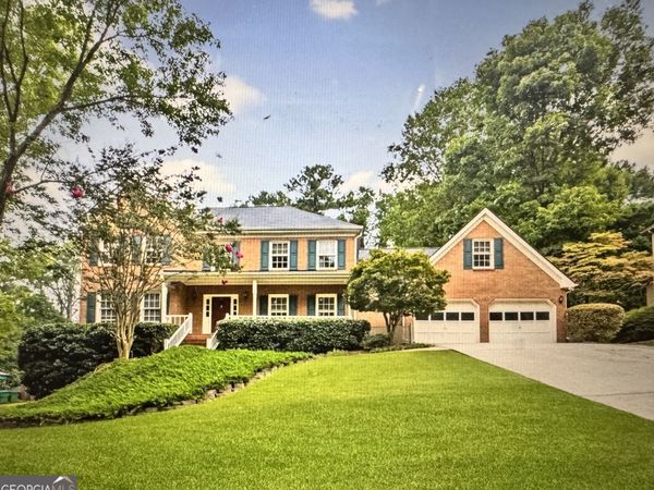 2563 Bridgewood Lane, Snellville, GA 30078