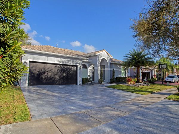 1861 NW 125th Terrace, Pembroke Pines, FL 33028