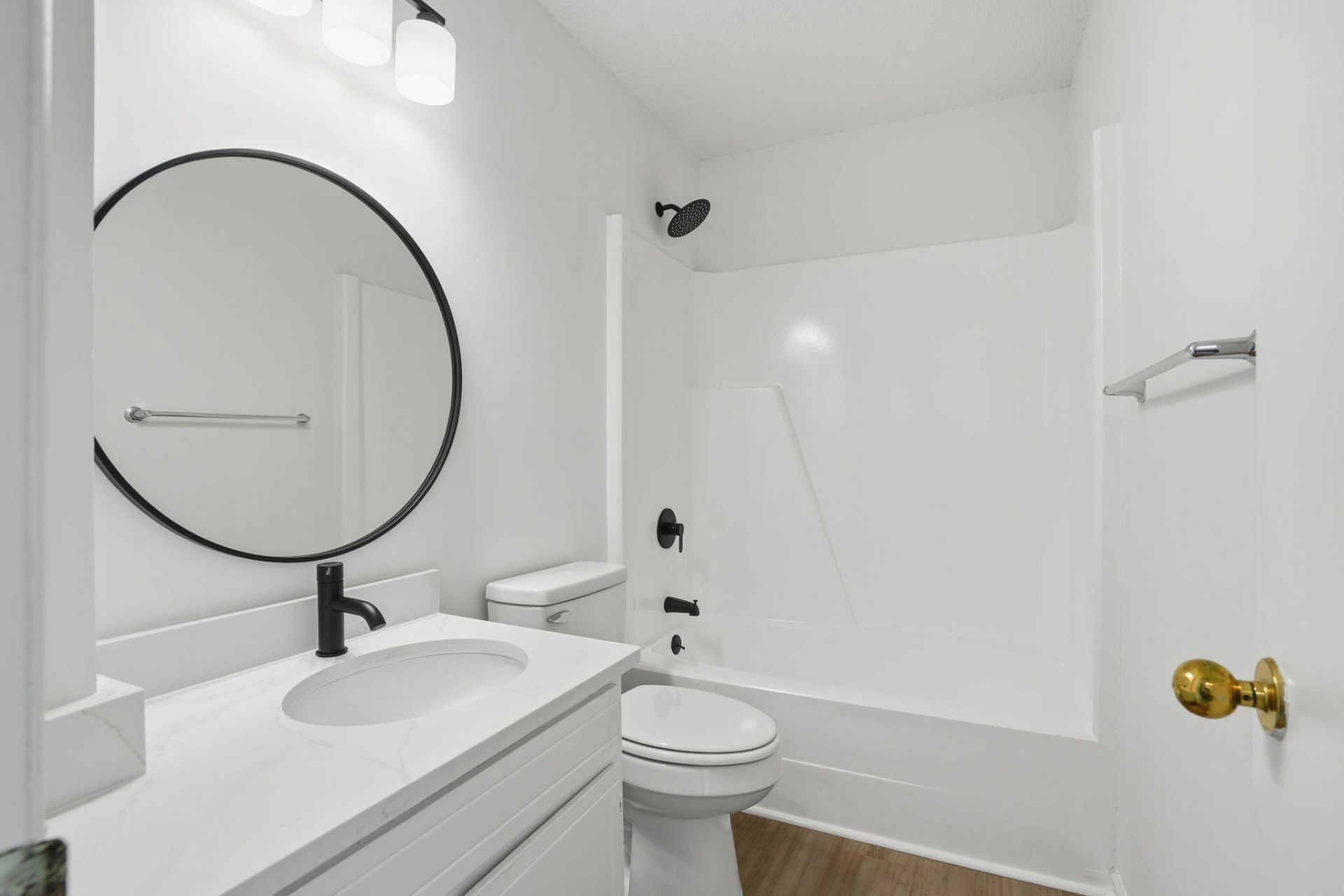 308 Saint Charles Court Photo 17