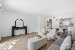 308 Saint Charles Court photo 4