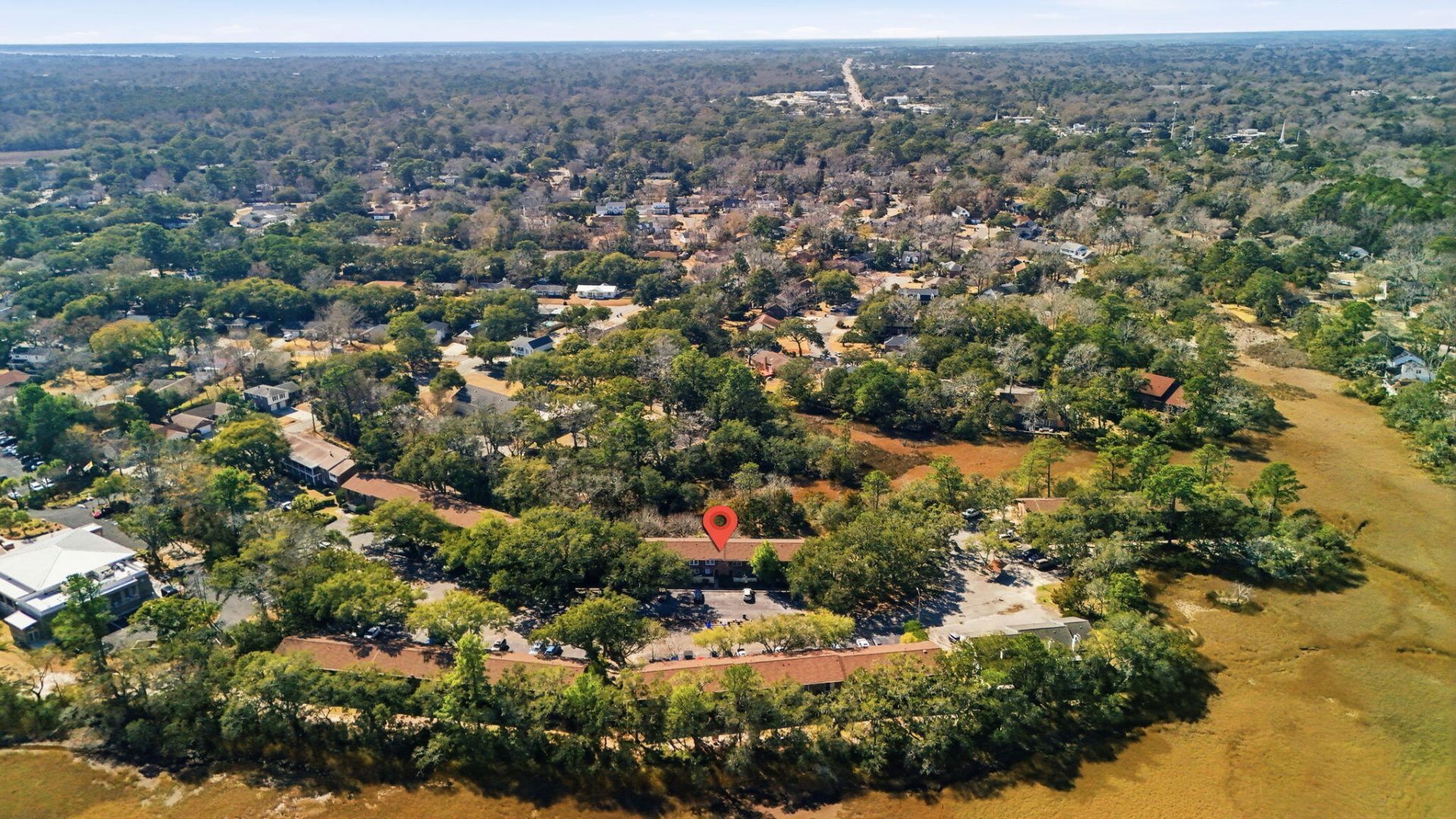 308 Saint Charles Court Photo 22