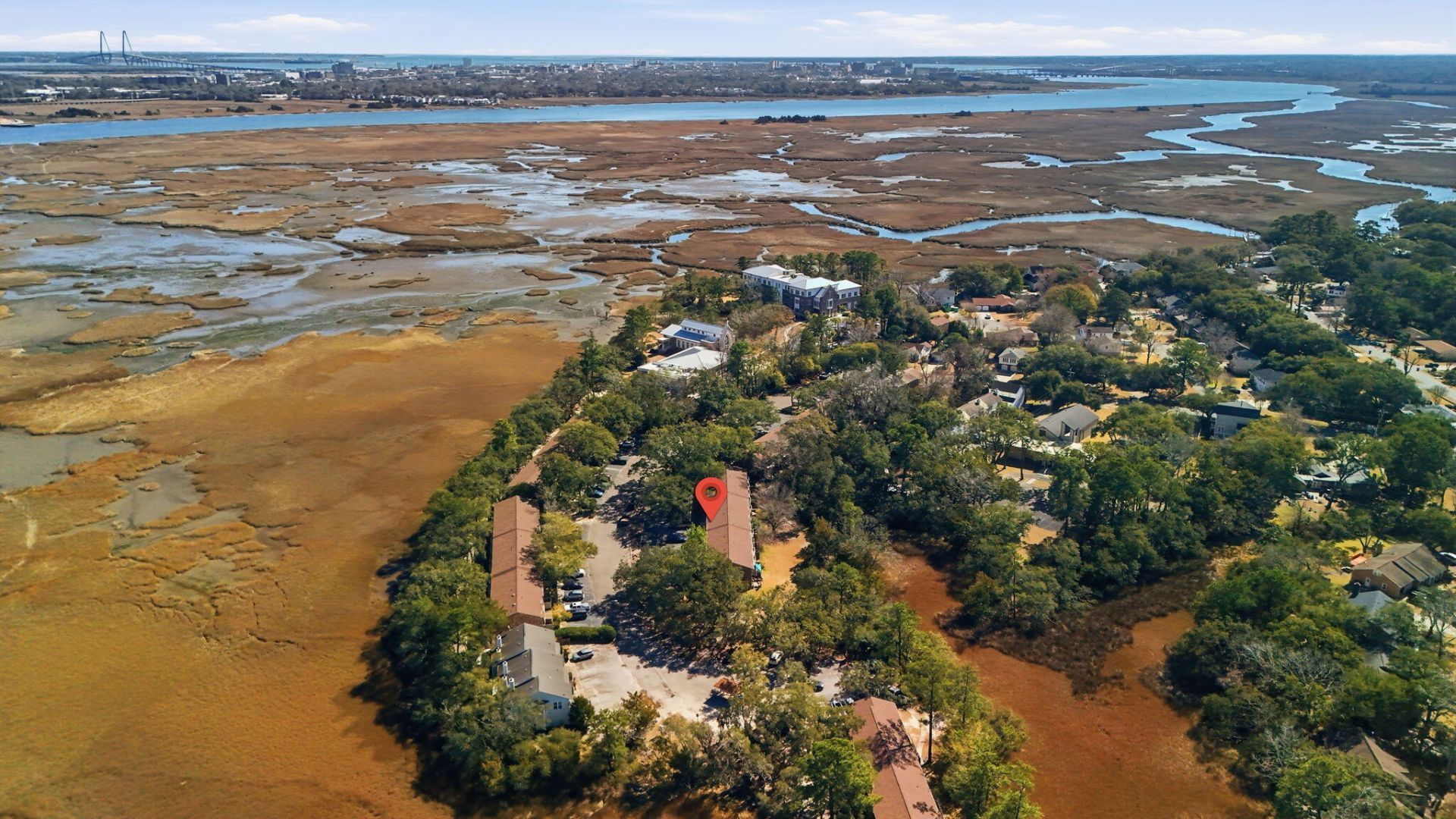 308 Saint Charles Court Photo 24