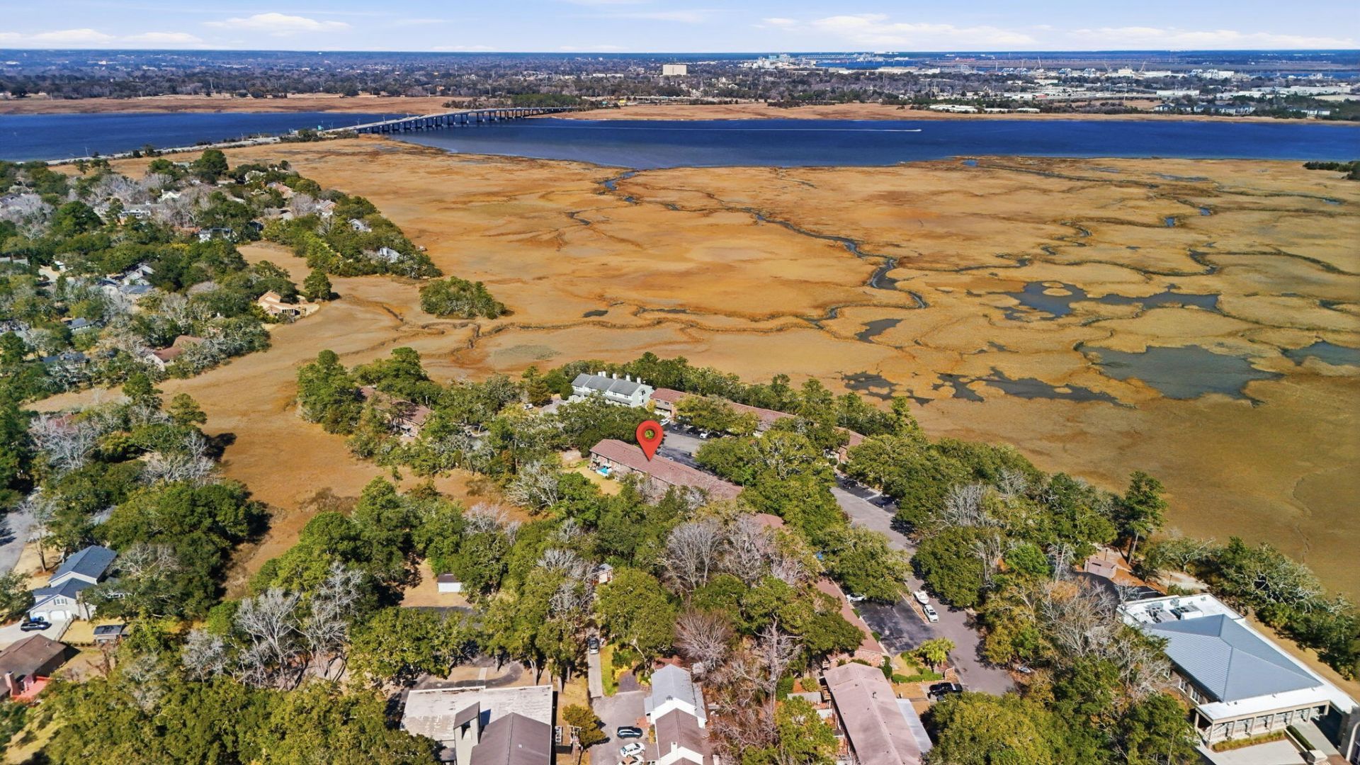 308 Saint Charles Court Photo 28