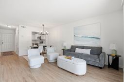 308 Saint Charles Court photo 4