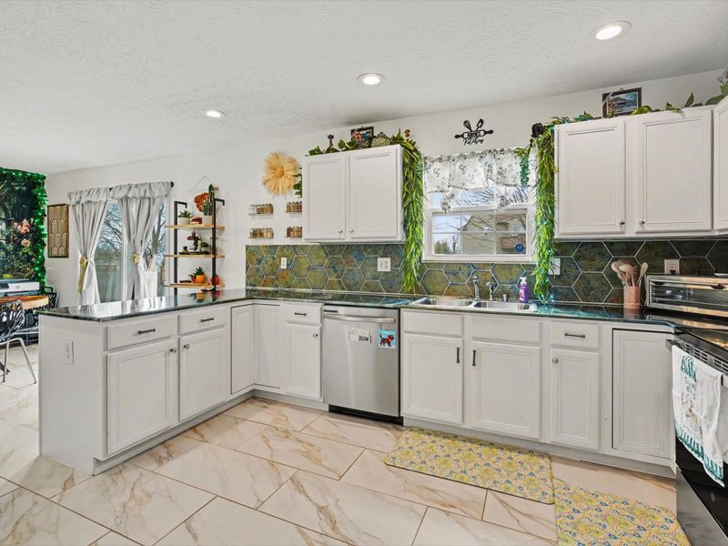 6954 Gordon Boulevard, Burlington, KY 41005 Photo 9