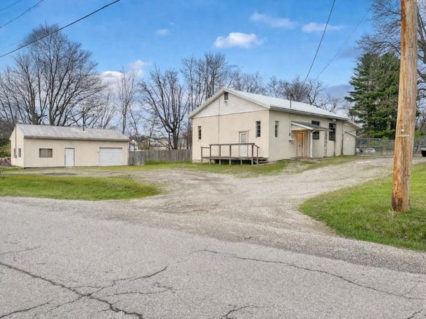 101 Academy Street, New Lexington, OH 43764