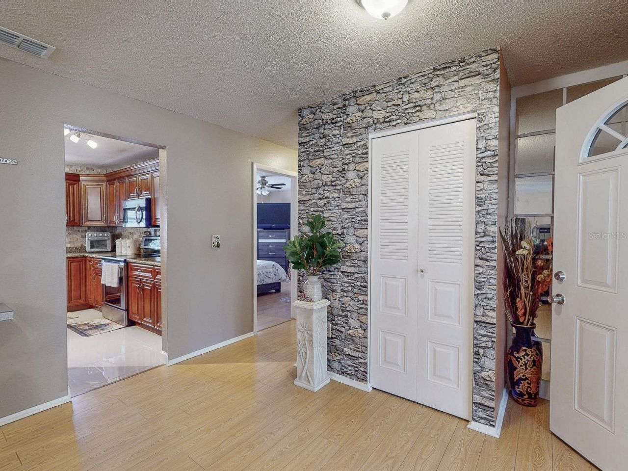 5763 55th Terrace N, Kenneth City, FL 33709 Photo