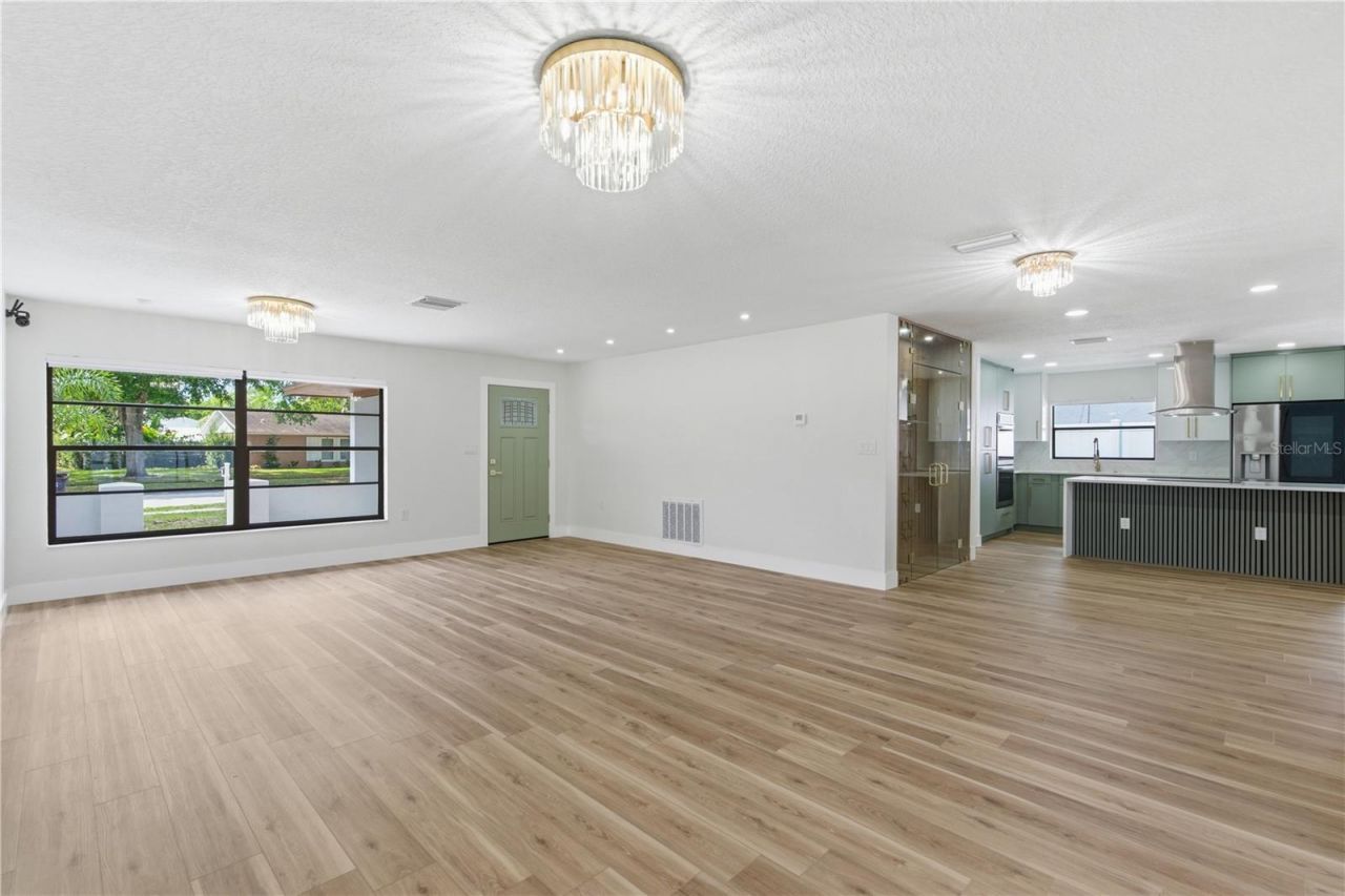 2309 Pin Oak Lane E, Clearwater, FL 33759 Photo