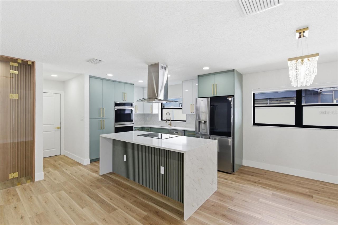 2309 Pin Oak Lane E, Clearwater, FL 33759 Photo