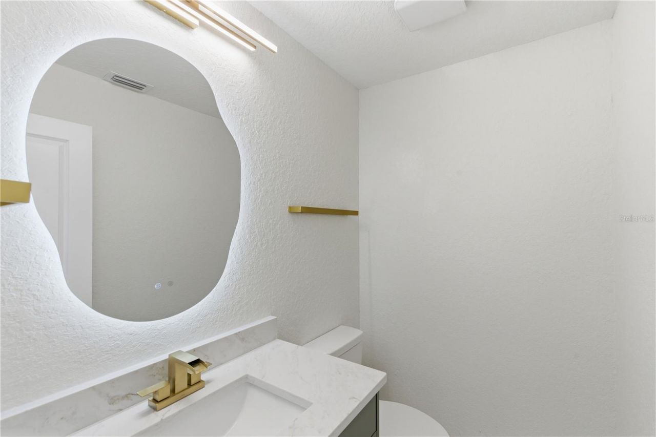 2309 Pin Oak Lane E, Clearwater, FL 33759 Photo