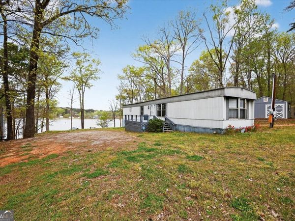 110 Daylight Drive E, Eatonton, GA 31024