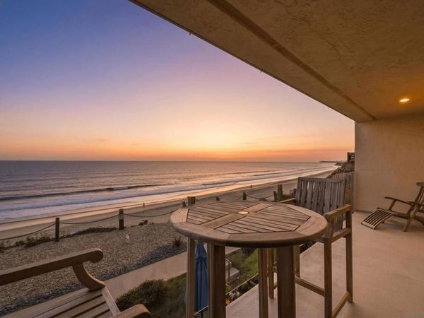 441 S Sierra, Unit 208, Solana Beach, CA 92075