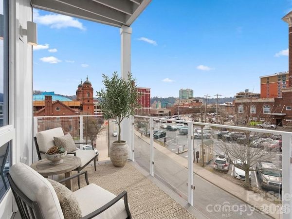 123 Haywood Street, Unit 304, Asheville, NC 28801