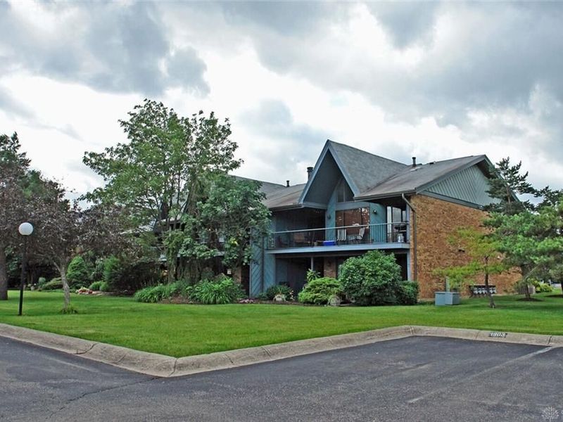 1943 Washington South Drive, Washington Township, OH 45458 Photo 2