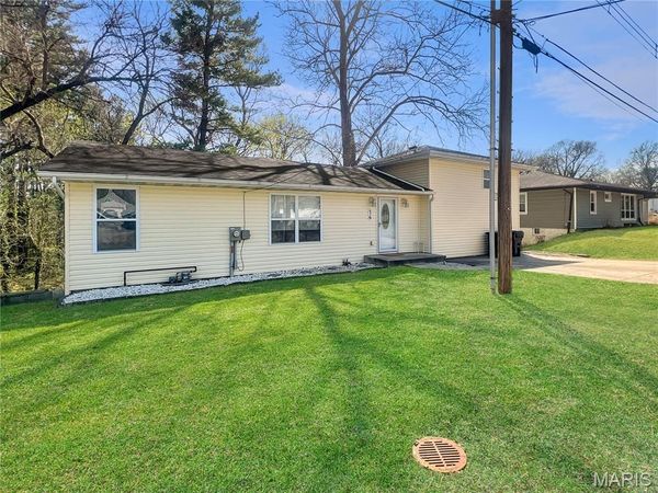 14 Charles Drive , Caseyville, IL 62232