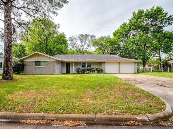 7828 Mary Frances Lane, North Richland Hills, TX 76180