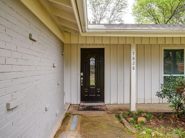 7828 Mary Frances Lane, North Richland Hills, TX 76180