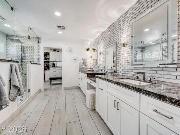 9210 Camden Heights Court , Las Vegas, NV 89123