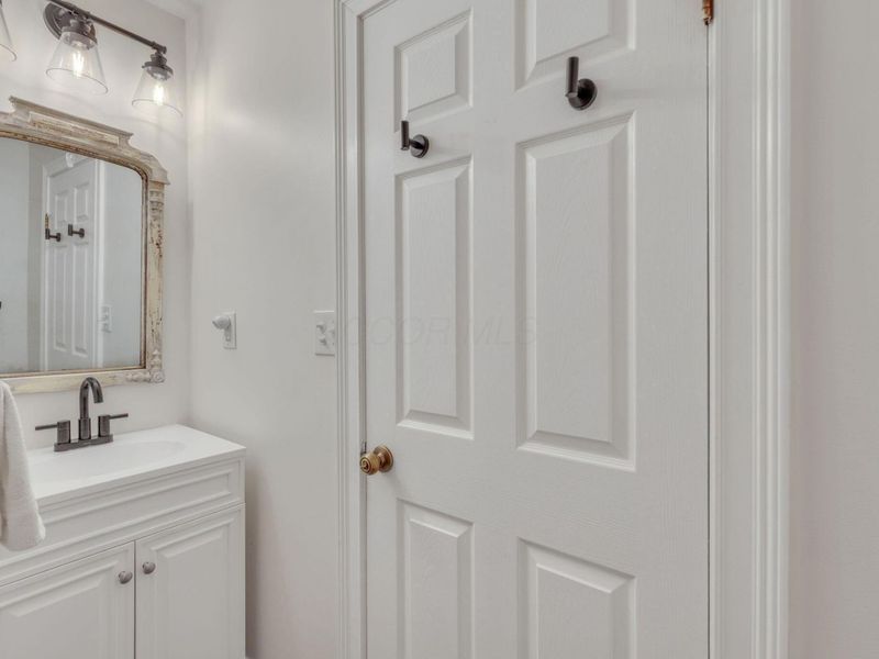 7487 E Main Street, Reynoldsburg, OH 43068 Photo 8