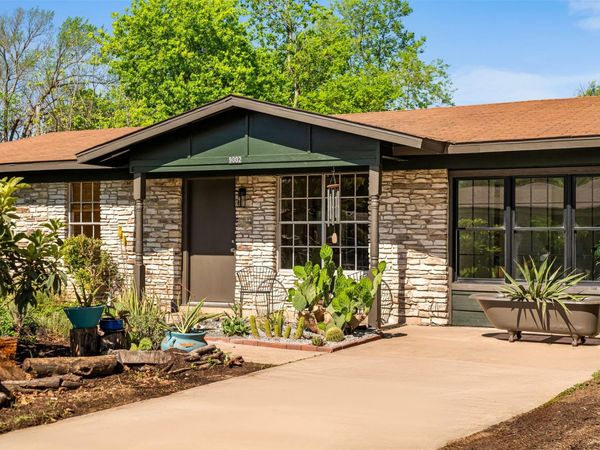 9002 Slayton DR, Austin, TX 78753