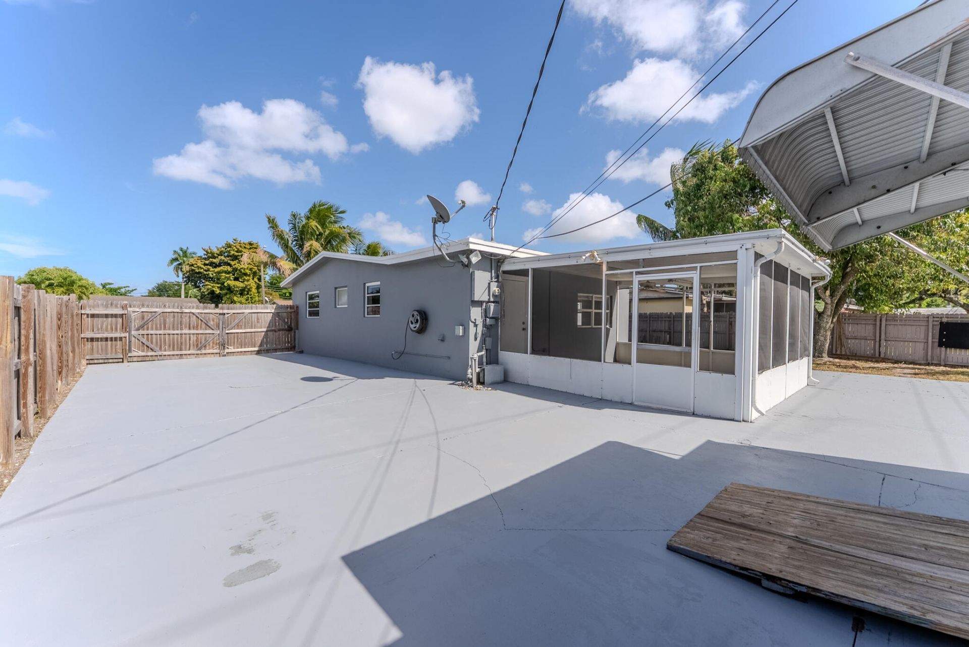 320 N 69th Way, Hollywood, FL 33024 Photo