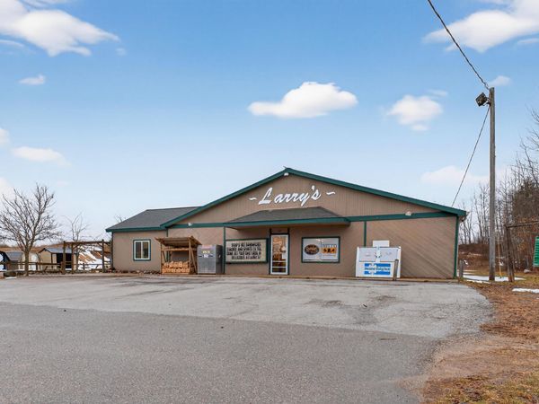 5449 Round Lake Road, Gladwin, MI 48624