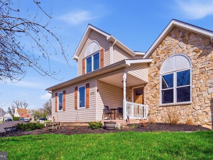 2233 Apple Way, Bensalem, PA 19020 Main Photo