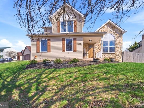 2233 APPLE WAY, BENSALEM, PA 19020