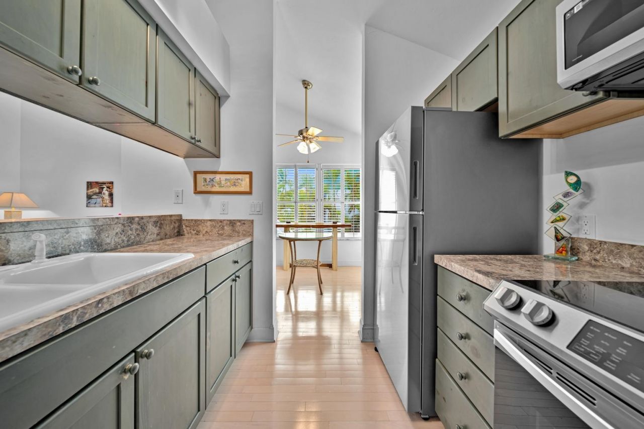 1446 Sandpiper Cir, Sanibel, FL 33957 Photo