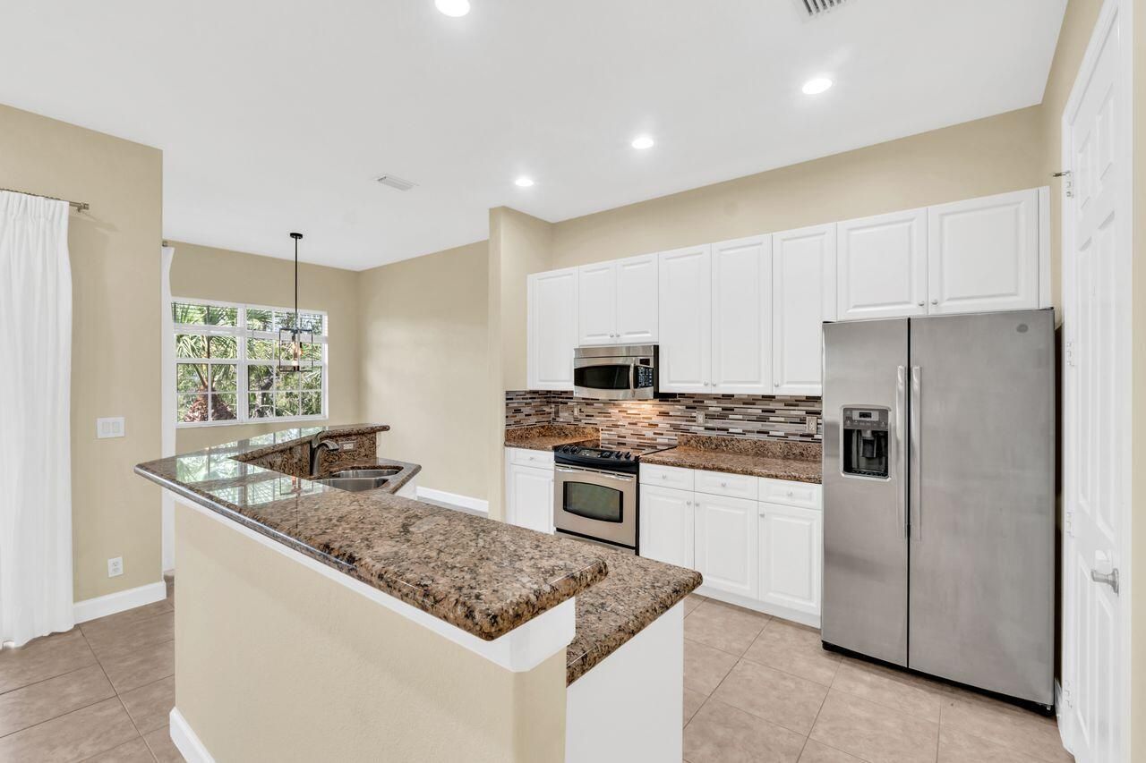 8035 NW 127th Lane, Unit 3-e, Parkland, FL 33076 Photo