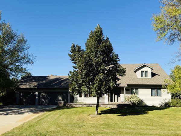 12959 Ironwood Drive, Aberdeen, SD 57401
