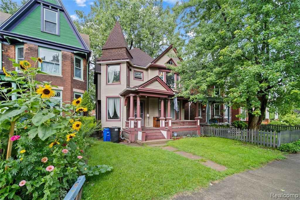 585 W Grand Boulevard, Detroit, MI 48216 Main Photo