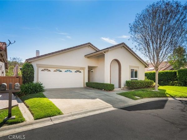 27652 Via Rodrigo, Mission Viejo, CA 92692