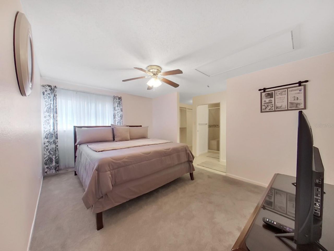 8608 Cattail Drive, Unit 8608, Temple Terrace, FL 33637 Photo